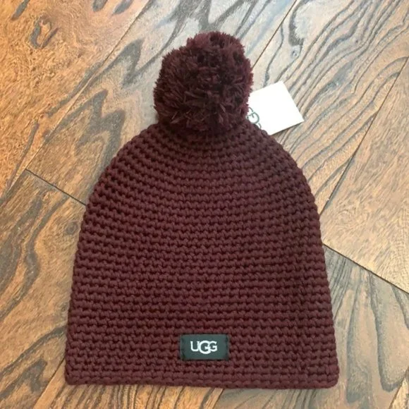 UGG | Accessories | Nwt Ugg Knit Beanie W Yarn Pom | Poshmark display picture 1